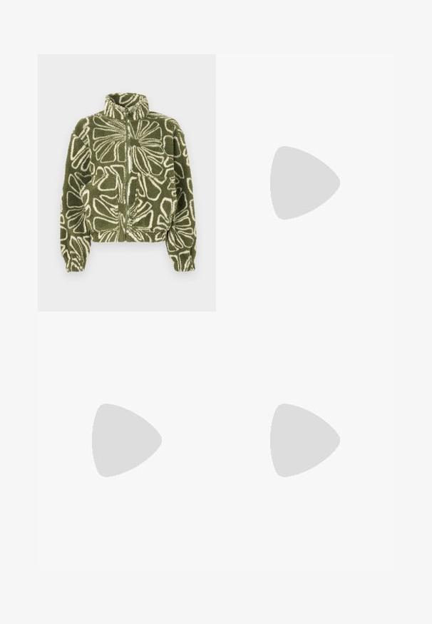 Fleece jacket in green with a white floral pattern, featuring a high collar, zip front, and elastic cuffs. Two front pockets included.; Dark gray cotton t-shirt, oversized fit, short sleeves, round neckline, features a sun graphic and “BILLABONG” text in golden embroidery.; Wide-leg pants in a green fabric featuring a wavy pattern and pink flowers. The waistband is flat, enhancing the casual design.; White high-top canvas sneaker with black rubber sole, front rubber toe cap, and six eyelets for laces, featuring a clean, minimalist design.