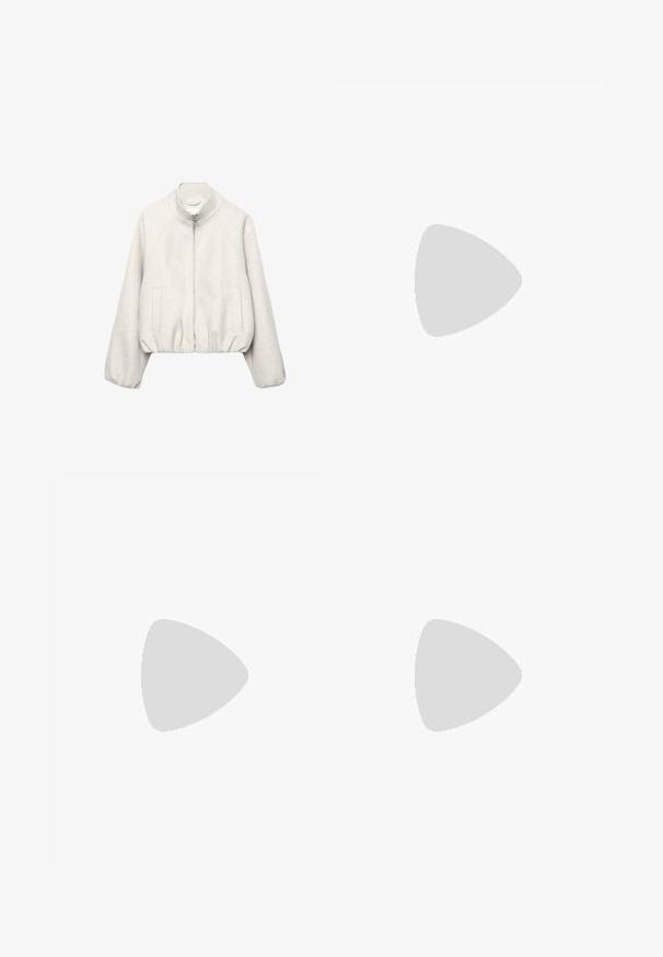 Rahločena svetlo bež jakna iz mehke tkanine, z ovratnikom, zadrgo, raglanskimi rokavi in elastičnim robom. Vključuje dve sprednji žepi.; Črna majica s kratkimi rokavi in okroglo ovratnikom, izdelana iz mehkega bombaža. Ohlapen kroj, raven spodnji rob brez okrasnih elementov ali vzorcev.; Jeans širokih nogavic v srednji modri barvi, z visokim pasom, gumbom in kontrastnimi navpičnimi šivi spredaj.; Vagabond ANSIE - Klasični gležnjarji - braun