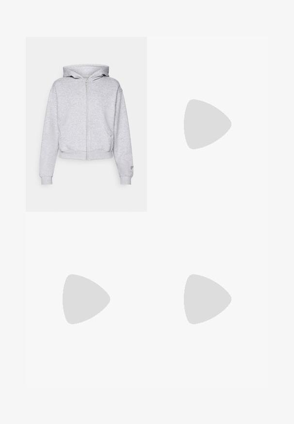Fabletics COZY FULL ZIP HOODIE - Mikina na zip - classic grey heather; Fabletics PRINCIPAL BUILT IN BRA TANK - Top - sugar pink; Námořnické legíny s vysokým pasem vyrobené z elastického materiálu. Mají ploché švy a těsný střih, s dvěma bočními kapsami pro uložení.; Světlé béžové sportovní boty s perforovaným svrškem, texturovanými akcenty, polstrovaným límcem a bílou gumovou podešví, navržené pro pohodlí a prodyšnost.