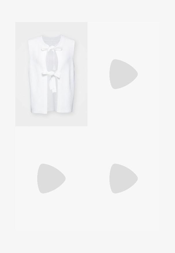 Vit ärmlös väst med texturerat tyg, med rund halsringning och framknutning. Enkelt och rent design med öppna sidor.; Vit ribbad linne med rundad halsringning och breda axelband, med en figurnära silhuett och mjuk textur.; Vit, knälång kjol i lätt material med elastisk midja och dragsko. Har en volangkant och subtil textur.; Vit flip-flop med en strukturerad sula, som har tunna remmar och en platt design. Tillverkad av gummi med en diskret logotyp på fotsulan.; Runda, bruntonade solglasögon med en glansig bordeauxfärgad ram. Smala bågar med subtilt varumärkesdetalj. Platt linsdesign.; PULL&BEAR Shoppingväska - mottled dark brown