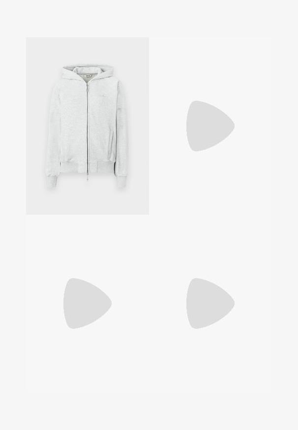 Light grey zip-up hoodie with a hood, ribbed cuffs and hem, two front pockets, and a subtle logo on the chest. Made from soft fabric.; Grey and black short-sleeve t-shirt, featuring a round neckline, with a central logo and text "1972" in black on the front.; Nike Sportswear PANT  - Relaxed fit jeans - lt armory blue; Nike sneakers in white and light gray leather with perforated toe, flat laces, and a rubber sole, paired with blue denim jeans.