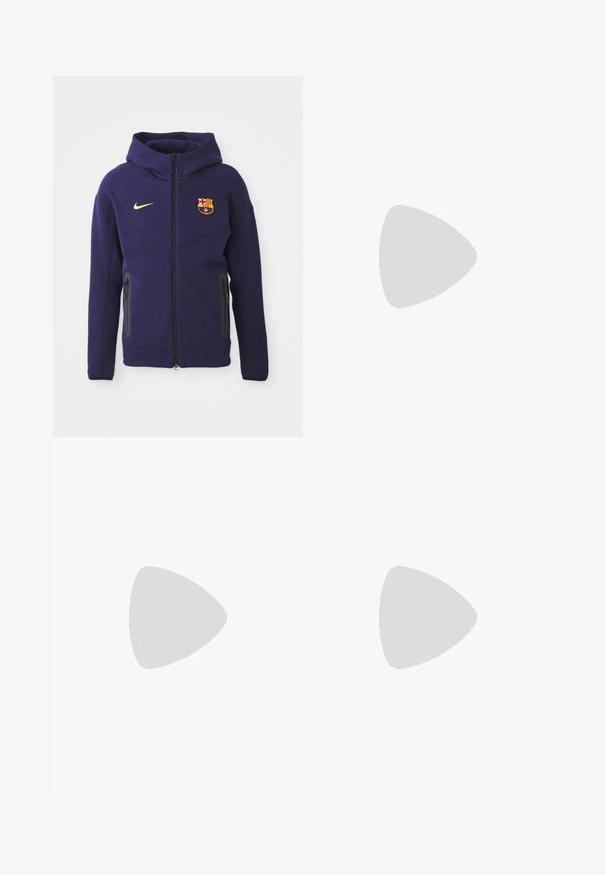 Violetinė vilnonė striukė su pilnu užtrauktuku, šoninėmis kišenėmis ir FC Barcelona logotipu ant krūtinės. Reguliuojama kapučinė.; Baltos medvilninės marškinėliai, trumpomis rankovėmis, apvaliu kaklu, lygia tekstūra, sušluoti į eilę, su subtiliu prekės ženklu ant kaklo.; Mėlynos sportinės kelnės su raišteliu juosmenyje, šoninėmis užtrauktukų kišenėmis, juodais akcentais ir logotipais: PSG emblema ir Nike swoosh.; Juoda odinė sportinė avalynė su tekstūruota danga, balta Nike swoosh, pilkas padas, apvalus nosis ir raištelių užsegimas. Yra perforacijos ant nosies.