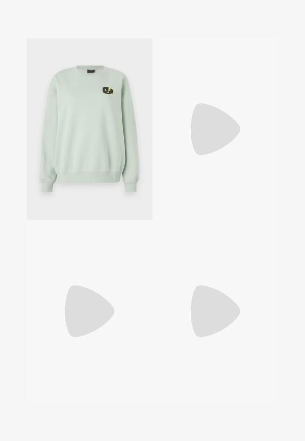 Jordan CREW  - Sweatshirt - sea foam/sail; Ellesse BRIXEN CROP - Top - dark grey; Ellesse PANINA PANT - Tracksuit bottoms - navy; Veja V 90 - Trainers - extra white/natural