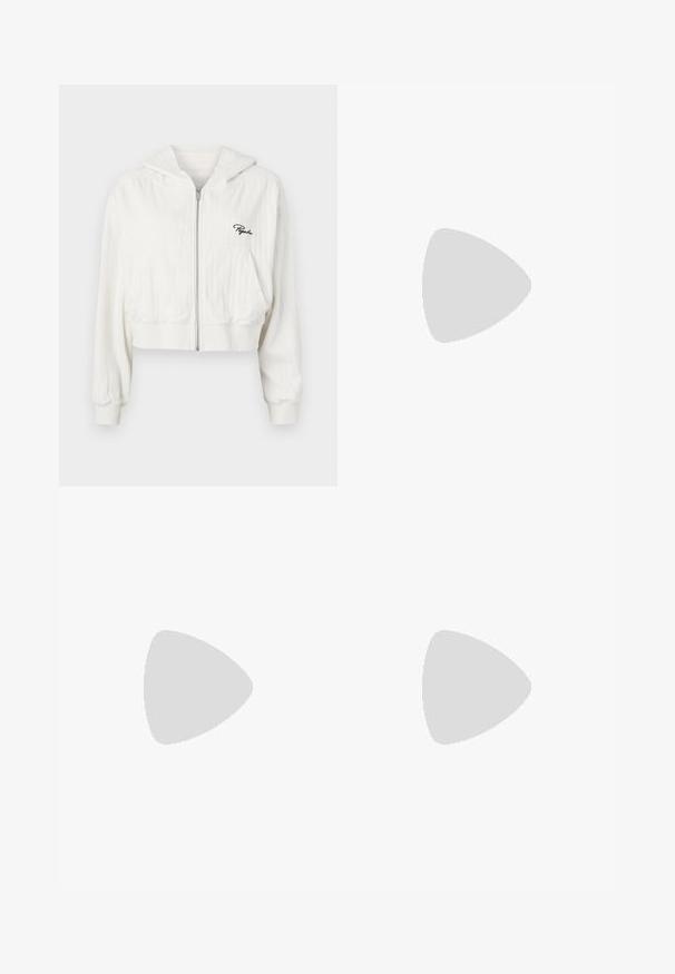 Korte witte zip-up hoodie met een capuchon, gemaakt van textuurstof. Heeft twee voorzakken en een geborduurd logo op de linkerborst.; Witte kortemouwenshirt met een gestructureerde kraag, pofmouwen en een sluiting met knopen aan de voorkant. Bevat geraffineerde stof bij de buste.; Grijze rok met een rechte snit, twee vo pockets, een knoopsluiting aan de voorkant en een subtiel textuurpatroon.; Grijze sportieve schoenen met een bovenwerk van mesh en suede, witte veters en een zwarte buitenzool. Voorzien van een opvallend "N"-logo en een gevoerde kraag.