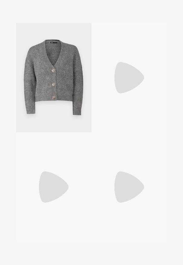 ONLY Petite ONLZOEY CARDIGAN - Cardigan - dark grey melange; Even&Odd Petite 2 PACK - Top - light grey/black; Pantaloni neri in ecopelle con vita elastica, pieghe frontali e chiusura con cordino. Vestibilità affusolata con una texture liscia.; Gonna midi in pelle nera con una texture liscia; presenta una vita e tasche laterali. Abbinata a scarpe col tacco nere lucide.; Borsa a spalla in pelle bordeaux, con una lunga tracolla e un dettaglio con fibbia sul davanti, su uno sfondo neutro.; Orecchino a cerchio in argento con finitura lucida, caratterizzato da piccoli dettagli in oro e una forma tondeggiante, indossato sul lobo.