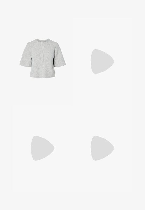 Šedý krátký kardigan z žíhané tkaniny s kulatým výstřihem, krátkými rukávy a zapínáním na knoflíky vpředu.; Bílé tričko s dlouhým rukávem a kulatým výstřihem. Disponuje přiléhavým střihem, hladkým textilním povrchem a mírně zkráceným lemem.; Světle šedé kalhoty s širokými nohavicemi, vyrobené z texturované tkaniny, se záhyby vpředu, poutky na opasek a upraveným pasem. Bez viditelných zapínání.; Beige sportovní obuv s černými pruhy, gumovou podešví a černými akcenty. Disponuje hladkým koženým svrškem a zaobleným tvarem špičky.