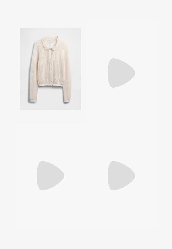 Crème gebreide cardigan met een gekartelde kraag, een sluiting met strik aan de voorkant en een textuurpatroon. Heeft geribbelde manchetten en een zoom.; Mouwloze lichtbeige ribgebreide tanktop met een ronde halslijn en een aansluitende pasvorm. Gemaakt van zacht katoen.; Zwarte mouwloze top en lange, getailleerde rok van gladde stof. De top heeft een hoge hals; de rok heeft een eenvoudige silhoeet.; Bershka HIGH-HEEL - Cowboy-/Bikerlaarzen - beige