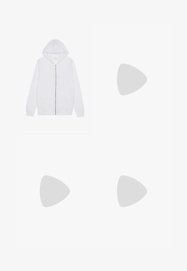 Balts kapuce zipa džemperis, izgatavots no kokvilnas maisījuma auduma. Iekļauj priekšējās kabatas, kapuces stringus un ribotas aproces un apakšmalu. Gluda tekstūra.; Balta kokvilnas T-kreklu ar īsām piedurknēm, apaļu kakla izgriezumu, brīvu piegriezumu un bez redzamām logo vai rakstiem. Gluda tekstūra un minimālistisks dizains.; Augsta vidukļa, platā stila džinsi izbalējušā melnā denima. Ar pieciem kabatām, jostas cilpām un tīru, taisnu kāju dizainu.; Pelēki un balti sporta apavi ar zamšādas un ādas virsu, noapaļota purngala, plakaniem šņorēm un gumijas zoli ar gumijas akcentu.