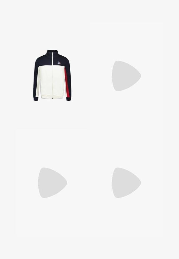 Chaqueta con cremallera con un cuerpo blanco, mangas marinas y acentos rojos. Presenta un cuello alto y un logo en el pecho. Fabricada con un tejido suave.; Camiseta de algodón blanca con mangas cortas, cuello redondo y un pequeño logo negro "NB" en la parte superior izquierda del pecho. Textura suave, corte relajado.; Pantalones cargo de algodón blancos con un corte relajado. Las características incluyen bolsillos frontales, detalles en dorado y secciones de rodilla reforzadas.; Zapatilla negra con parte superior de ante y malla, suela gruesa y el prominente logo 'N' en el lateral. Diseño texturizado con cierre de cordones.