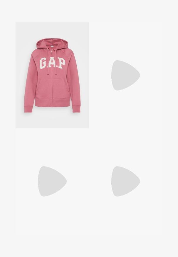 GAP HERITAGE - Hoodie - pink raspberry; Hvit ermeløs topp med rund hals. Laget av glatt stoff, har den en avslappet passform og minimalistisk design. Ingen mønstre eller detaljer.; Bredde ben jeans med en lyseblå til mørkeblå gradient, høyt liv, beltehemper og et matchende belte i samme stoff. Teksturert denimoverflate.; Hvite plattform sneakers laget av glatt syntetisk materiale, med rund tå, snøring og en strukturert gummisåle. Svart hæl akcent.