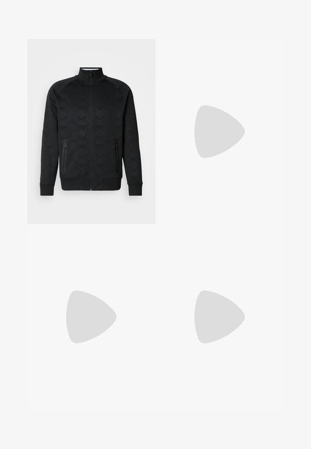 Crna jakna na zip s visokim ovratnikom. Tkanina ima teksturirani uzorak i uključuje dva bočna džepa na zip.; Crna kratka majica s kratkim rukavima izrađena od mekog materijala, sa okruglim izrezom i suptilnim logotipom sprijeda. Unutrašnja bočna stranica kragne ima narančasti naglasak.; Crne trenerke napravljene od mekog materijala s elastičnim pojasom, vezicom i suženim nogavicama. Imaju mali logo sa strane.; Crne tenisice s glatkom kožnom gornjištem, okruglim vrhom, ravnim vezicama, podstavljenim ovratnikom i minimalističkim dizajnom. Gumeni potplat s suptilnim uzorkom.