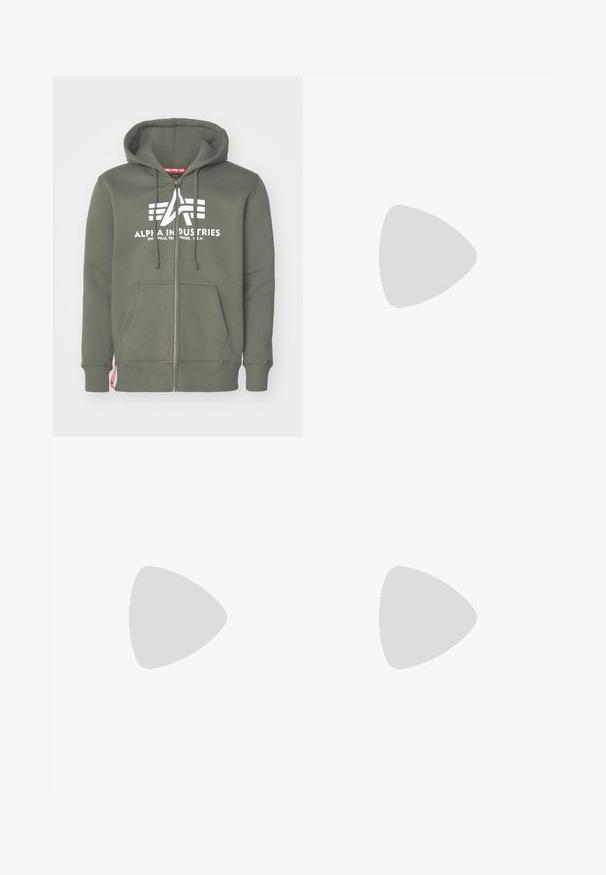Hoodie verde-azeitona com fecho éclair e logo gráfico frontal. Possui capuz com cordão, bolsos tipo canguru e punhos canelados. Textura suave.; T-shirt de mangas longas branca feita de algodão. Design de gola redonda com punhos canelados e um pequeno logotipo na manga esquerda. Textura suave.; Calças largas em denim preto desbotado, com fecho de botão, design de cinco bolsos e costura em contraste ao longo das costuras.; Sapatilha atlética cinza com parte superior em malha e camurça, detalhes brancos, sola acolchoada e um design distinto com elementos refletivos.