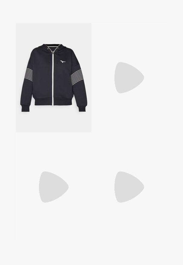 Mizuno ATHLETICS JACKET - Sudadera con cremallera - black; Camiseta atlética blanca con un diseño ajustado, mangas cortas, acentos azules contrastantes en los hombros y una banda negra con el nombre de la marca.; Bañadores deportivos azules con una textura suave, que presentan una cinturilla ancha y un logotipo blanco en el lado izquierdo. La costura es prominente.; Zapatilla deportiva blanca con parte superior de malla y suela en verde menta. Presenta acentos plateados y un diseño texturizado en los laterales. Punta redonda y cierre de cordones.
