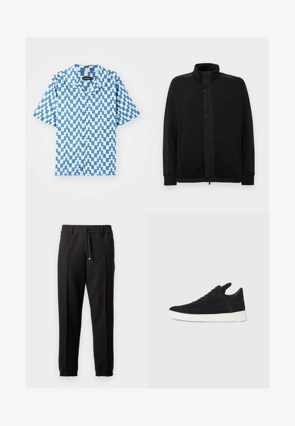 Casaco preto com gola alta, botões de pressão e painéis de tecido em contraste. Apresenta dois bolsos laterais e punhos canelados para um ajuste perfeito.; Camisa de botão de manga curta em tons de azul com um padrão geométrico de zig-zag, feita de tecido leve. Apresenta um colarinho clássico e um corte regular.; Calças pretas com uma cinta na cintura, cordão ajustável e punhos elásticos. Apresenta pregas e um tecido liso e texturizado.; Sapatilha de camurça preta com sola de borracha branca, apresentando costuras tonais e um design com atacadores. Textura suave com uma forma moderna e simplificada.