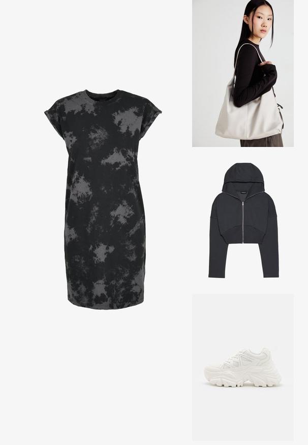 Lyhyt musta huppari, joka on valmistettu pehmeästä kankaasta, edessä vetoketjulla, suuressa hupussa ja resoreilla. Minimalistinen muotoilu, ilman kuvioita.; Mustapaitainen lyhythihainen mekko, jossa on vaihteleva harmaan sävyisen sitruunakuosisuunnittelu, valmistettu pehmeästä kankaasta rentoa istuvuutta varten.; Valkoiset paksut lenkkarit, joissa on teksturoitu päällinen, verkkomaiset paneelit ja paksut kumipohjat, joissa on merkittävä kuviointi. Nauhat ja vetotappi mukana.; Beige laukku, joka on valmistettu pehmeästä materiaalista, ja siinä on rento muotoilu, ommeltu yksityiskohtia ja kaksi olkahihnaa. Sopii päivittäiseen käyttöön.