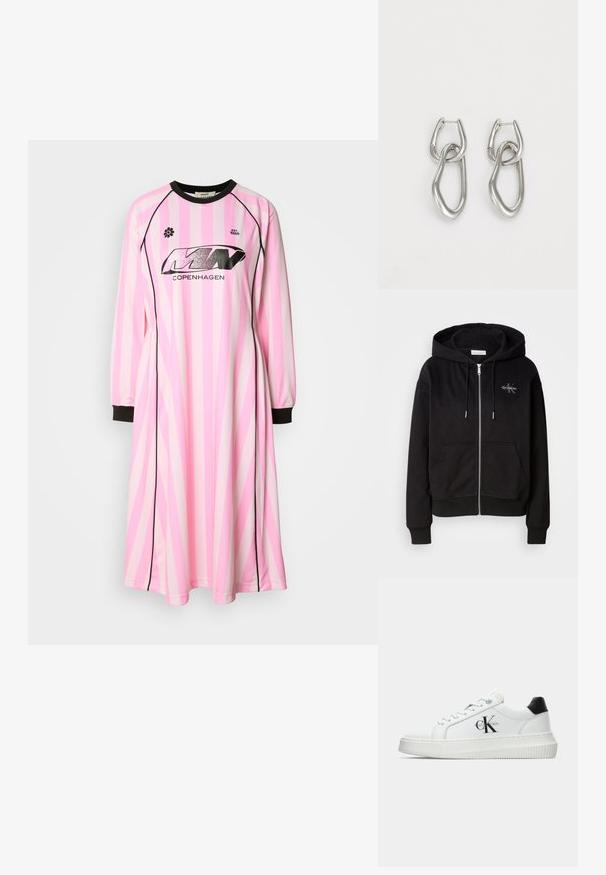 Hanorac negru cu fermoar dintr-un amestec moale de bumbac, având glugă, buzunare frontale și accesorii din metal argintiu. Logo-ul Calvin Klein brodat pe piept.; Rochie cu mâneci lungi de culoare roz deschis, cu dungi verticale roz închis și albe, având un decolteu rotund negru și mansete negre. Logo-ul este afișat pe față.; Adidași albi cu glezna joasă, cu tab-ul de călcâi negru, talpă platformă, șireturi și logo-ul "CK" de la Calvin Klein pe lateral.; Calvin Klein STATEMENT LINKS - Cercei - silver-coloured