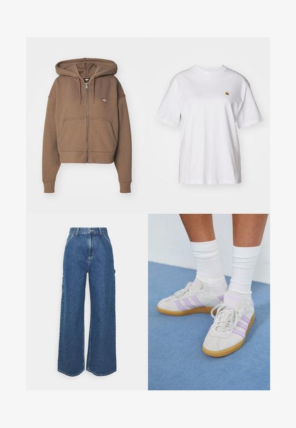 Sudadera con cremallera marrón hecha de una tela suave, con un bolsillo tipo canguro en la parte delantera, capucha con cordón y un pequeño logo en el pecho. Diseño corto.; Camisa de algodón blanca con corte relajado, mangas cortas y un pequeño logotipo bordado en el área del pecho izquierdo.; Pantalones vaqueros de pierna ancha en azul con cintura alta, costuras en contraste y bolsillos laterales, que cuentan con un diseño clásico de cinco bolsillos y dobladillos sin rematar.; Zapatillas de ante gris claro con tres rayas lilas, suela de goma, cordones planos y calcetines blancos de canalé. Fondo azul.