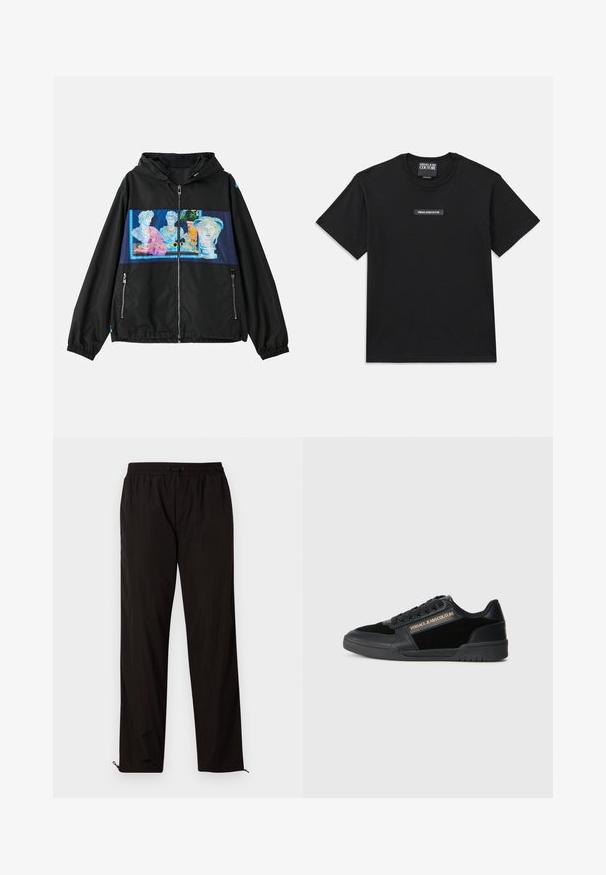 Čierna bunda s kapucňou, na prednej strane s farebnou grafickou panorámou klasických sôch. Obsahuje zipsové vrecká a elastické manžety.; Čierne tričko s krátkym rukávom vyrobené z bavlny. Má obdĺžnikovú logo nálepku na hrudi s nápisom "VERSACE JEANS COUTURE" bielym textom.; Čierne ľahké nohavice s elastickým pásom, sťahovacím pásom a zipsami na spodnej časti, ktoré umožňujú prispôsobiť veľkosť. Hladká, lesklá textura.; Čierne tenisky s hladkým koženým povrchom a semišovými akcentami. Majú nízky strih, šnúrky a zlaté logo na boku.