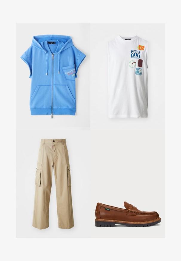 Chaleco con cremallera azul hecho de una tela suave, que cuenta con un bolsillo frontal, mangas cortas y texto bordado en el pecho.; Camiseta de algodón blanca sin mangas con coloridos parches gráficos, incluyendo palmeras, flores y diseños abstractos en azul, verde y rojo.; Pantalones cargo beige de algodón, con un diseño de pierna ancha, dos grandes bolsillos laterales y un cierre de botón en la cintura.; Mocasines de cuero marrón con costuras decorativas y una puntera texturizada. La suela presenta un diseño resistente, que ofrece tracción y durabilidad.