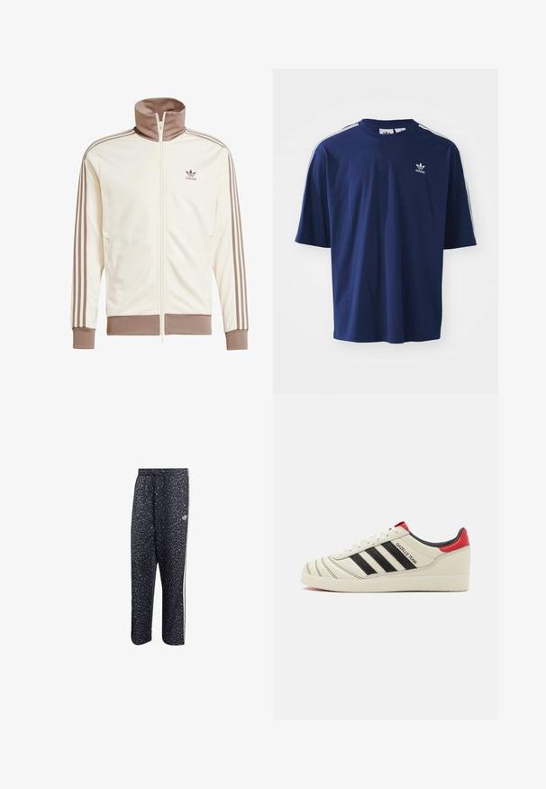 Krämfärgad träningsjacka med hög krage, dragkedja och bruna detaljer. Har bruna randiga ärmar och en präglad logotyp på bröstet.; Mörkblå bomullströja med korta ärmar, rund hals, tre vita ränder på axlarna och en liten vit logotyp på bröstet.; Svarta träningsbyxor med leopardmönster, med en vit design av tre ränder och en atletisk varumärkeslogotyp på sidan.; Krämfärgade lädersneakers med svarta ränder, röda häldetaljer och strukturerade detaljer. Har en gummisula och snörning.