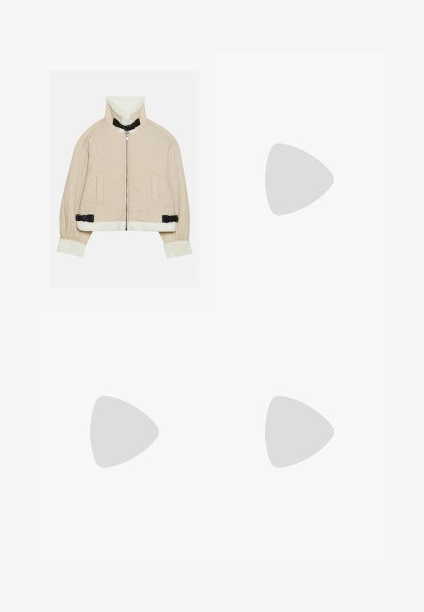 Beige gewatteerde jas met een zachte, witte fleece kraag en manchetten, voorzien van een rits aan de voorkant en zwarte gespaccenten. Inclusief twee voorzakken.; Mouwloze top met een aansluitend geribbeld bovenstuk in lichtbeige en een uitlopende, glanzende, geraffineerde rok in een bijpassende tint.; Zwarte wijde broek van een gladde stof, met zijzakken en een knoopsluiting bij de taille. Minimalistisch ontwerp zonder patronen.; New Balance FRESH FOAM X HIERRO V8 - Trail hardloopschoenen - blacktop