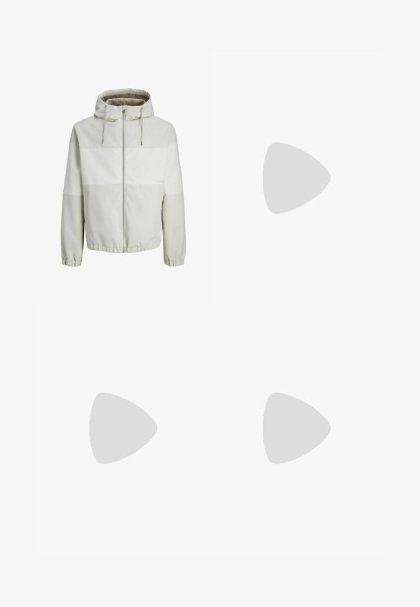 Lahka jakna s kapuco v svetlo sivi barvi, z zadrgo spredaj, ki ima vodoravne črte in elastične manšete. Gladek, vodoodporen material.; Tirkizna kratka majica s kratkimi rokavi z belimi šivi in žepom na levi strani, prikazana na enostavni beli podlagi.; Bele trenerke narejene iz mehkega blaga, z elastičnim pasom in manšetami, gladke teksture in ohlapnega kroja.; Sneaker v kremni barvi s perforiranim detajlom, vezalkami in logotipom na strani, prikazan na enostavni beli ozadju.
