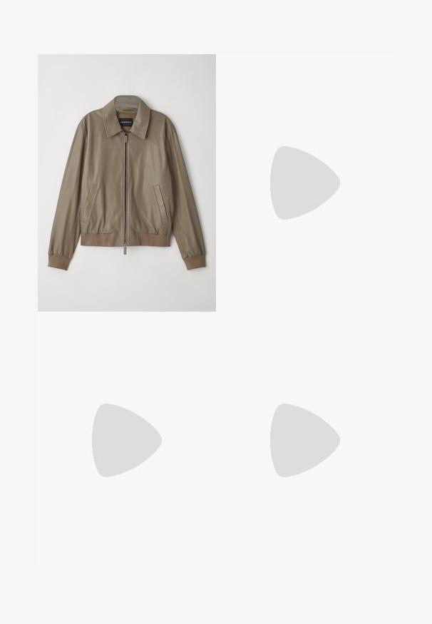 Veste bombardier en cuir brun avec fermeture éclair, deux poches latérales, poignets et ourlet côtelés, et un col classique. Texture lisse et soyeuse.; T-shirt en coton couleur crème avec des manches courtes, arborant un logo brodé bleu marine sur le côté gauche de la poitrine. Texture lisse.; Tiger of Sweden TWOLUM - Short - sky blue; Sneaker blanche avec un dessus en cuir lisse, des lacets beige et un onglet de talon en daim beige texturé. Semelle surélevée pour une hauteur supplémentaire.