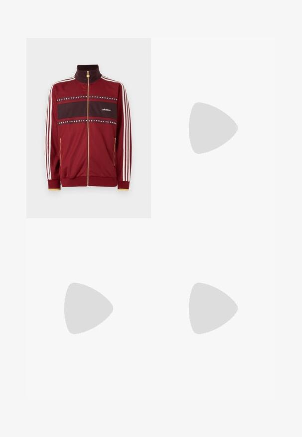 adidas Originals TRACK UNISEX - Training jacket - rust red; Only & Sons ONSMILLENIUM TEE - Basic T-shirt - schwarz; Replay ANBASS PANTS - Slim fit jeans - medium blue; adidas Originals SAMBA OG UNISEX - Trainers - footwear white