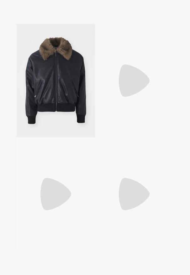 Giacca bomber in pelle nera con colletto in pelliccia sintetica, polsini e orlo a coste, e due tasche anteriori con zip. Tessuto liscio, design elegante.; Due maglioni a collo alto neri a maniche lunghe, lavorati a maglia semplice, impilati con uno leggermente dietro l'altro su uno sfondo bianco.; Pantaloni cargo khaki con elastico in vita e cordino, dotati di tasche laterali e caviglie cuffiate. Realizzati in un materiale leggero e testurizzato.; Stivaletto in pelle nera con finitura testurizzata, punta rotonda, chiusura con lacci davanti e suola in gomma spessa con trazione. Linguetta sul retro.