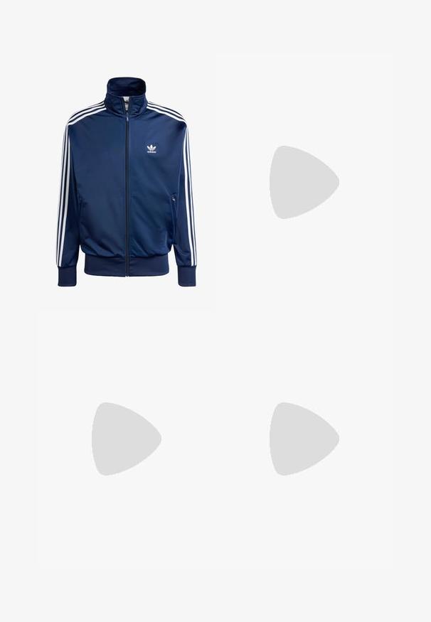 Casaco de treino Adidas azul-marinho feito de tecido suave, com gola alta, fecho de correr completo e três riscas brancas em cada manga.; T-shirt de algodão creme com decote redondo e mangas curtas; apresenta um pequeno logotipo de cor clara no peito.; Calças de jogging azul marinho com cordão, bolsos laterais, pernas ajustadas e texto laranja "WEEKEND OFFICER" na coxa direita. Material suave em mistura de algodão.; adidas Originals ADIDAS GAZELLE SHOES - Botas de futebol de salão - real madrid/bluebird/footwear white/crew yellow