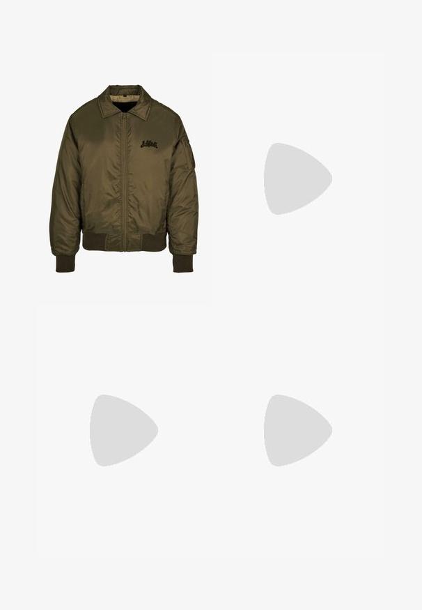 Giubbotto bomber verde oliva con zip frontale, polsini e orlo a costine, e un piccolo logo nero sul petto. Tessuto liscio e lucido.; Hoodie verde menta in cotone, con una stampa frontale "Aries" con dettagli architettonici e testo bianco lungo le maniche.; Jeans neri a gamba dritta in denim, con un classico design a 5 tasche, chiusura con bottone e dettagli di cucitura minimali.; Scarpe sportive marroni e verde oliva con materiali in camoscio e rete, suola in gomma, design con lacci e dettaglio di marchio visibile sul lato.