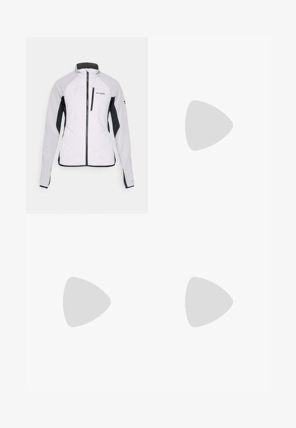 Άσπρο μπουφάν με γκρι και μαύρα μανίκια, μαλακή μπροστινή επιφάνεια, ψηλός γιακάς, κλείσιμο με φερμουάρ και διακριτά υ�φασμάτινα σχέδια στα μανίκια. Λογότυπο Columbia εμφανές.; Ανοιχτό μωβ κοντομάνικο T-shirt από μαλακό ύφασμα, με λευκή κυκλική γραφική παράσταση βουνών και ήλιου, και κείμενο "Columbia Sportswear Company."; Μαύρα κολάν με ψηλή μέση, διαθέτουν αντίθετα πάνελ, λεπτομέρειες τσέπης και λείο, ελαστικό ύφασμα. Κατάλληλα για αθλητική χρήση.; Μπότα πεζοπορίας Hoka σε ανοιχτό μπεζ χρώμα, με υφασμάτινη επιφάνεια, κούμπωμα με κορδόνια και σόλα Vibram. Διακριτικό λογότυπο στο πλάι και υποστηρικτικός σχεδιασμός.