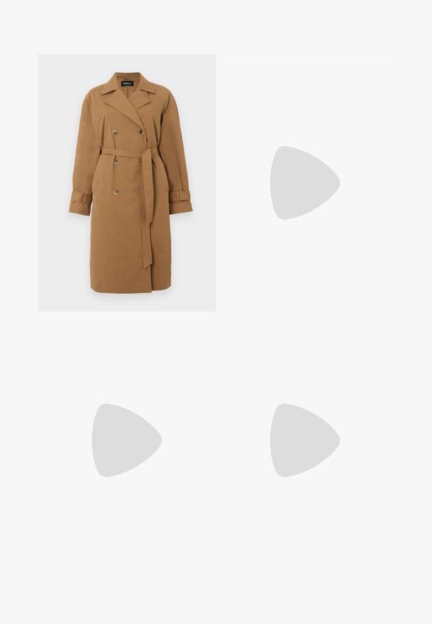 Pruun trench coat kangast, topeltkinnitatud disainiga, notšitud krae, küljetaskud ja vöö, mis on seotud vöökoha ümber.; Triibuline kampsun hallis, valges, sinises ja beežis. Pehme kudumismaterjal, pikad varrukad ja ümmargune kaelus. Horisontaalsed triibud erinevates laiustes.; Tumedast sinine teksapüksid sirge lõikega, ühe nupuga kinnitamine ja tavalised vööaasad. Omavad peent fade'i ja klassikalist viie tasku disaini.; Beež nahast kõrged kontsad ümarate varvastega ja musta läikiva kapiga, millel on plokkkont ja sile tekstuur.; Mustad mustast plastist prillid ovaalse kujuga, selge klaasiga ja ühe lilla aktsendiga vasakul klaasil. Elegantne ja minimalistlik disain.; Sügavpunasest pebble nahast hobo-kott, millel on kuldne tõmblukk, reguleeritav õlarihm ja diskreetne logo aktsent põhjas.