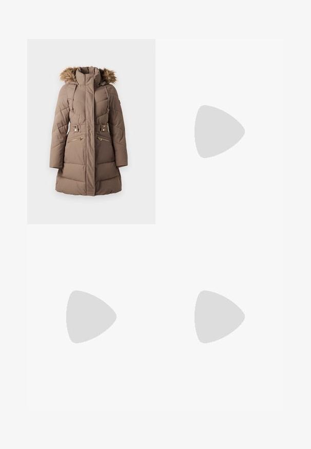 Manteau d'hiver taupe rembourré avec capuche bordée de fourrure, col montant, taille ceinturée et poches zippées sur fond blanc.; T-shirt en coton avec des rayures horizontales bleu marine sur un fond blanc. "Tommy Hilfiger" brodé en écriture cursive sur la poitrine. Encolure ras du cou.; Jupe plissée blanche avec une taille élastique noire portant le logo "LACOSTE". Design mi-long avec une texture douce.; Baskets en cuir blanc avec une épaisse semelle blanche, un accent en daim noir au niveau du talon et un logo embossé sur le côté. Design à lacets avec six œillets.