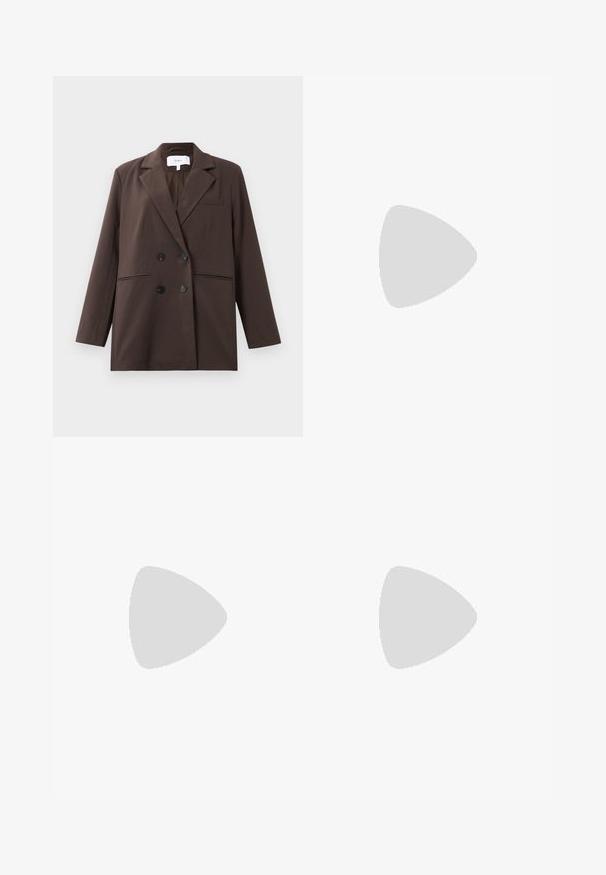 Blazer marrone doppiopetto con bottoni neri, rever a punta, maniche lunghe e tre tasche frontali, poggiato su uno sfondo bianco.; Top senza maniche marrone realizzato in tessuto morbido, con spalle arricciate e dettagli arricciati sui lati, scollo senza cuciture e silhouette aderente.; Pantaloni a gamba larga in cotone di colore marrone scuro. Presentano una chiusura con bottone e tasche frontali, con una superficie liscia e linee pulite.; Sneaker marroni con un design in materiali misti, dettagli in suede e stampa rettile, punta rotonda, chiusura con lacci e suole in gomma testurizzata.; Sciarpa nera realizzata in tessuto morbido con una texture liscia, caratterizzata da estremità con frange annodate e forma rettangolare.; Set di dodici orecchini a cerchio in tonalità argento e oro. Include design attorcigliati, lisci e testurizzati con varie dimensioni e finiture.