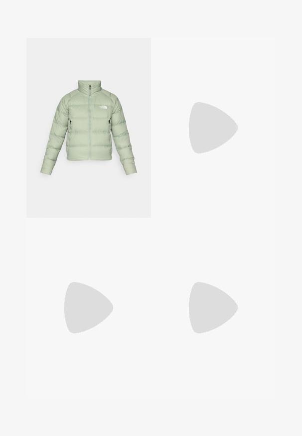 The North Face HYALITE - Dunjakker - slate moss; The North Face SIMPLE DOME CROPPED SLIM TEE - T-shirts print - white; The North Face SUMMER SHORT - Korte sportsbukser - astro lime/misty sage; Grønne og sorte vandresko med en tekstureret mesh-overdel, røde snørebånd, gule detaljer og en robust sål designet til greb.