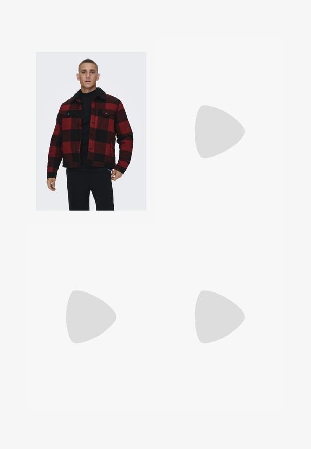 Red and black plaid jacket with black faux fur collar, button front, chest pockets, and textured fabric. Model wears a black top underneath.; Redefined Rebel NELSON REGULAR FIT - Jumper - magenta purple; Black denim cargo pants with a relaxed fit, featuring two front pockets, side pockets, and visible stitching details.; Black Nike shoes feature a mesh upper with accent stripes, textured lacing, and a black rubber sole. Worn with black ribbed socks.