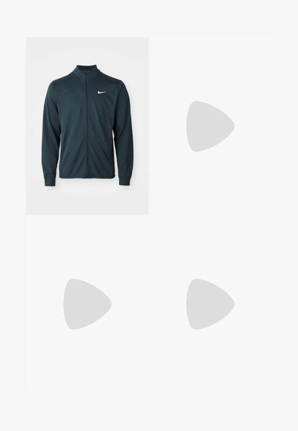 Tumši zaļš Nike jaka ar augstu apkakli, pilnu priekšējo rāvējslēdzēju un garām piedurknēm. Uz augšējās kreisās krūšu daļas ir neliels balts logotips.; Melna sporta t-krekls ar īsām piedurknēm, apaļu kakla izgriezumu, izgatavots no gludas auduma. Uz kreisās puses augšējā daļā ir neliels balts Nike logotips.; Zaļas velūra sporta bikses ar melnām sānu svītrām, elastīgu jostu, auklu un zelta logotipu. Mīksta tekstūra, konusveida kāju dizains.; Balta sporta apava ar zaļu akcentu, melnu logo, sietiņu augšu, mīkstu zoli un noapaļotu papēdi. Iekļauj lences un kontrastējošas detaļas.