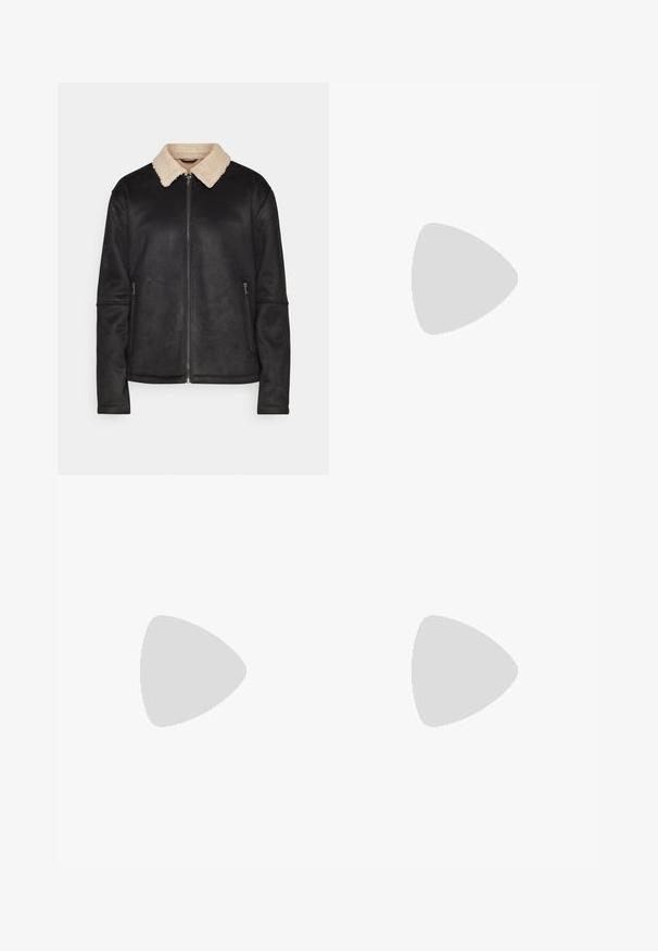 Only & Sons ONSROYCE JACKET  - Casaco de pele sintética - black; T-shirt branca de mangas curtas com o texto vermelho "Edição Originais do Estúdio" no lado esquerdo do peito, apresentada sobre um fundo cinza neutro.; Jeans de ganga azul claro com um corte slim, design de cinco bolsos e detalhes de desbotamento subtil, apresentando um corte reto clássico e fecho de botão.; Sapatilhas brancas de atacar com uma superfície texturizada, sola grossa e design minimalista. Possui o logo da marca na lateral.