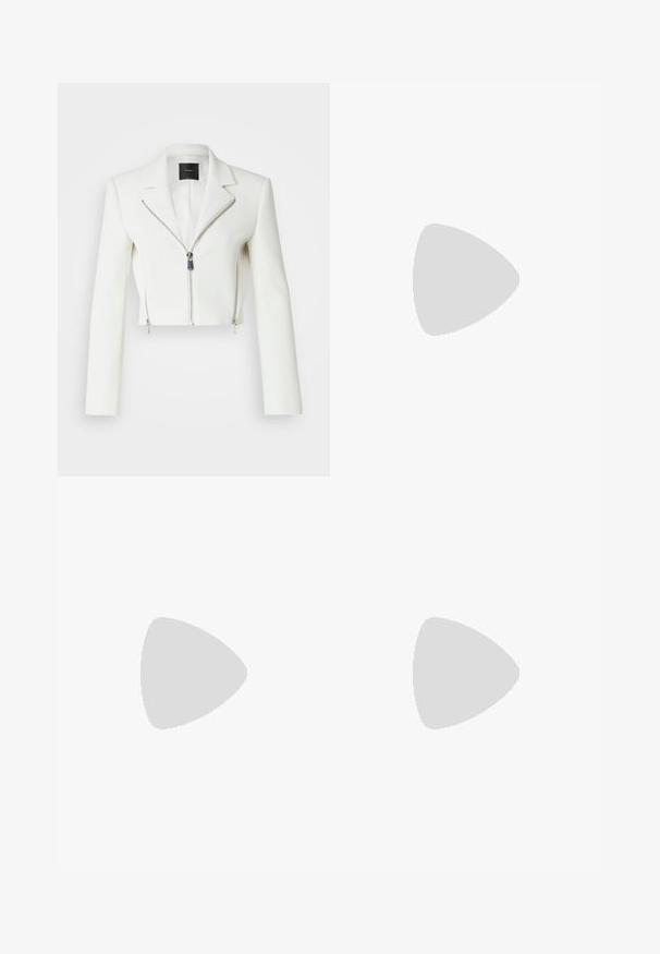 Cropped white jacket with long sleeves, notched collar, and a front zipper closure featuring silver hardware and zippered side accents.; Samsøe Samsøe SANEHA - Top - black; Black tailored trousers with a straight-leg design, featuring a smooth texture and crisp creases along the front. No visible hardware.; Black leather slingback heels with a pointed toe, featuring a slim heel and a gold-tone accent on the adjustable strap. Smooth texture.