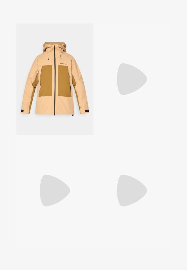 Béžová a hnedá kapucňová bunda s predným zipsom, dvoma veľkými prednými vreckami, nastaviteľnými manžetami a logom "Peak Performance" na hrudi.; Dlhý rukáv, olivovo zelená košeľa, vyrobená z texturovanej tkaniny. Má zaoblený výstrih a malé logo na prednej strane.; Čierne cargo nohavice so elastickým pásom, dvoma zipsovými vreckami a ľahkou, hladkou textúrou látky.; Zelené bežecké topánky Hoka s Gore-Tex vrchnou vrstvou, textúrovanými akcentmi, elastickými šnúrkami a hrubou béžovou podrážkou so značkou Vibram.