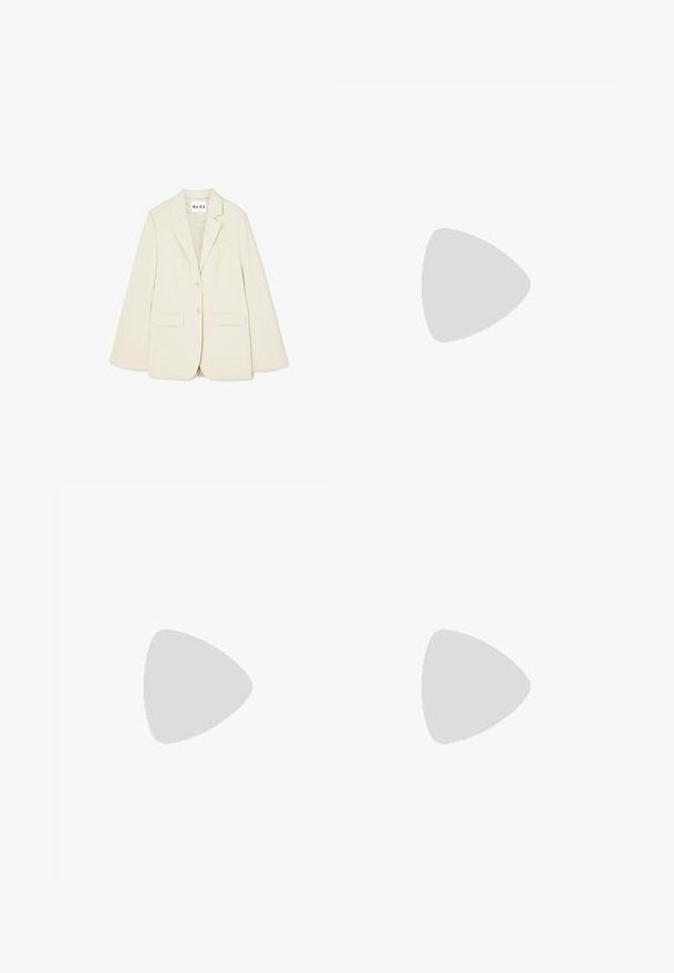 NA-KD - Krótki płaszcz; Jasnoniebieska bluza z krótkim rękawem, wykonana z miękkiego materiału, o luźnym kroju, z okrągłym dekoltem i przeszytymi wykończeniami.; Szerokie spodnie w miękkim, kremowym materiale. Posiadają płaski pas i podwinięte mankiety. Gładka tekstura z czystym, minimalistycznym wzornictwem.; Kremowe i lawendowe trampki z trzema paskami oraz teksturowaną brązową podeszwą, wyposażone w sznurówki i wyścieloną piętę. Górna część z miękkiego materiału.