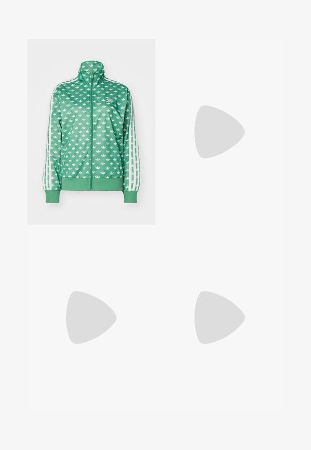 adidas Originals MONO - Träningsjacka - preloved green; Svart crop top med långa ärmar tillverkad av ribbat material, med rund halsringning och en liten märkespatch på bröstet.; Mörkgröna träningsbyxor med en avslappnad passform, som har dragsko i midjan, sidofickor och cremefärgade ränder längs sidorna.; Bruna mocka ankstövlar med mjuk textur, rund tå, en dragflik och en robust gummisula med låg profil för komfort.