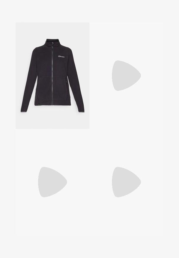 Svart fleecejakke med høy krage, full glidelås foran, to sidelommer og subtil logo på brystet. Teksturert stoff og lange ermer.; Svart genser med ribbet rund hals, lange raglanermer og en liten hvit logo på venstre bryst. Laget av myk, slitesterk stoff.; The North Face WINTER EXPLORATION TAPERED CARGO - Friluftsbukser - black; Svart terrengløpesko med teksturert overdel, gummisåle og forsterket tåhette. Har polstret krage og løftestropp for enkel påkledning.