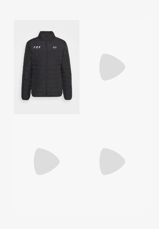 Fox Racing HOWELL PUFFY JACKET - Casaco de inverno - black; T-shirt de mangas longas, branca, feita de algodão suave. Gola redonda com bainhas cortadas a direito e sem padrões ou gráficos visíveis.; Calças cargo bege em um material de algodão leve. Apresenta punhos elásticos, múltiplos bolsos laterais e um fecho de botão.; Sapatilhas de couro branco com perfurações, biqueira redonda, sola plana e atacadores grossos, apresentando um logotipo swoosh visível e "AIR" no calcanhar.