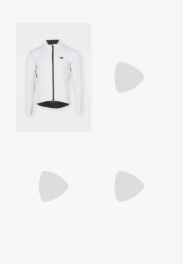 Bílé cyklistické sako s dlouhým rukávem a vysokým límcem, černým zipem a síťovinovými detaily v dolní části. Obsahuje malé logo na hrudi.; Bílý tričko s krátkým rukávem vyrobené z látky s hladkou texturou. Na levé hrudi se nachází černé logo adidas a vzorovaný límeček.; Bílé sportovní šortky s elastickým pasem a nastavitelnou tkaničkou. Hladká tkanina s jemnou strukturou, obsahující boční kapsy.; Lehké běžecké boty v světle modré barvě s černými pruhy. Mají hladký svršek, kulatou špičku a silnou bílou mezipodešev označenou "LIGHTSTRIKE PRO."