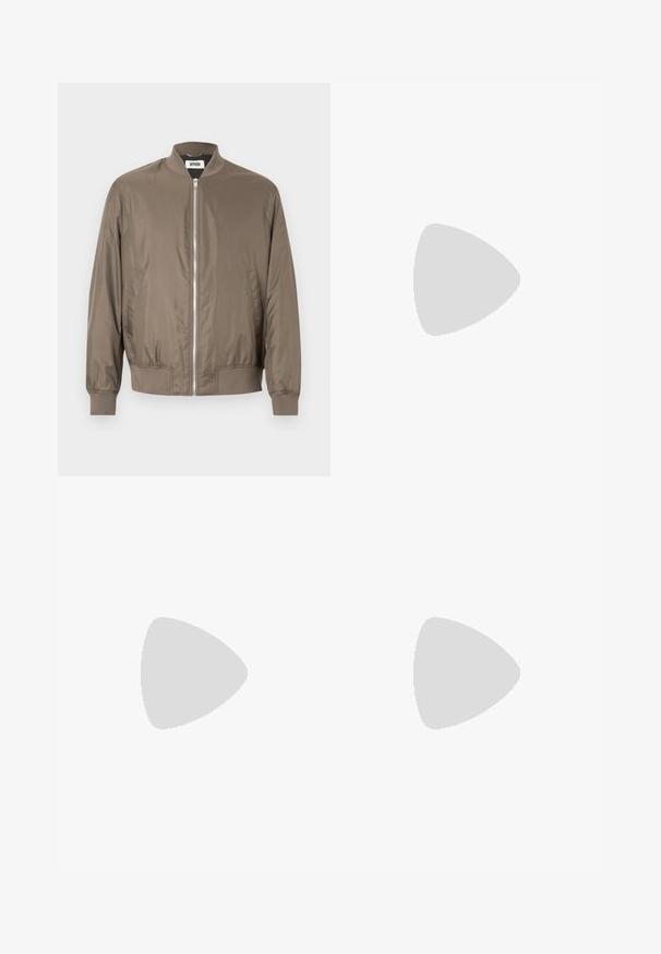 Casaco bomber taupe para homem com fecho de correr frontal, gola, punhos e bainha canelados, e bolsos laterais.; Camisa de algodão branca de mangas longas com decote redondo, fendas laterais na parte inferior e uma textura suave, mostrada de trás.; Calças de ganga azul claro com um design de perna reta, cinco bolsos, fecho de botão, desgaste mínimo e detalhes de costura em contraste.; Sapatilha branca com um cabedal em couro liso e de perfil baixo. Apresenta um bico redondo, seis ilhoses e uma sola de borracha texturizada.