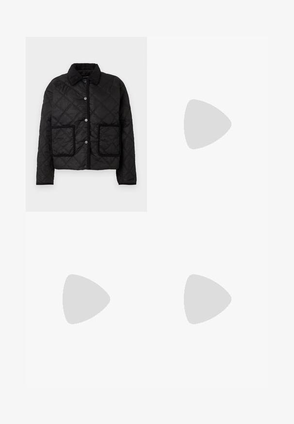 Svart quiltet jakke med trykknap-lukking, to frontlommer med kontrasterende kanter og ribbestrikket krage.; Hvit skjorte med knapper laget av glatt bomull, med klassisk krage, lange ermer og buet skjær. Knapper er små og hvite.; Brun bomull A-linje skjørt med høy midje, med folder foran og en jevn tekstur. Kantene er rene og enkle.; Burgunderrød lakk lær ballettleilighet med rund tå, liten sløyfe foran og en lav, svart gummisåle. Glatt tekstur.