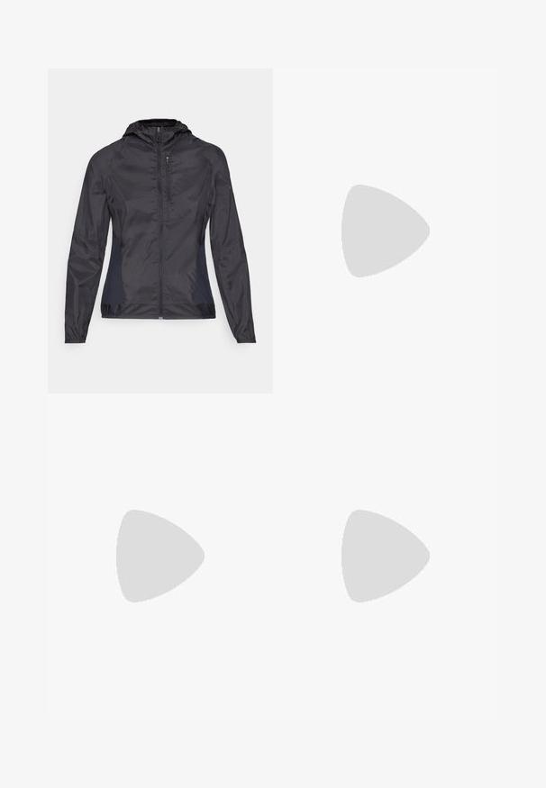 Chaqueta cortavientos negra con capucha, cremallera frontal, puños elásticos y paneles laterales en contraste. Textura de tejido suave y ligero.; Camiseta blanca recortada hecha de tela acanalada con mangas cortas y cuello redondo; presenta un pequeño logo negro de Nike en el pecho.; Pantalones cortos deportivos negros hechos de un tejido ligero y elástico. Presentan una cinturilla elástica y un diseño simple y sin adornos.; Zapatilla de correr Hoka en tonos de gris, con una parte superior de malla transpirable, una entresuela acolchada y una suela exterior texturizada para un mejor agarre.