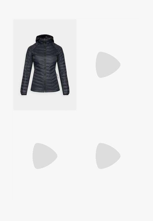 Columbia POWDER PASS™ II HYBRID HOODED JACKET - Lauko striukė - black; Columbia PFG UNCHARTED™ GRAPHIC TEE - Sportiniai marškinėliai trumpomis rankovėmis - lavender pearl; Columbia LESLIE FALLS II - Kelnės - black; Columbia NEWTON RIDGE™ PLUS - Turistiniai batai - black/chalk